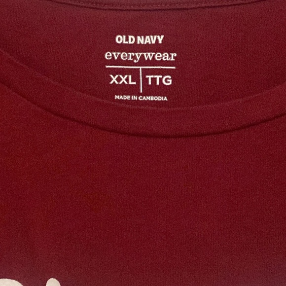 Old Navy Maroon Graphic Short Sleeve T-Shirt - Picture 2 of 2